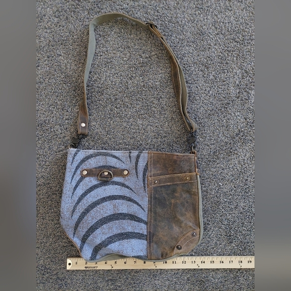 Myra Bag Leather Mixed Media Bohemian Boho Western EUC - Picture 6 of 7